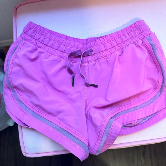 lululemon shorts - Picture 3 of 3